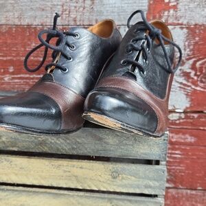 Fluevog Dr. Henry Operetta MJ - Size 9